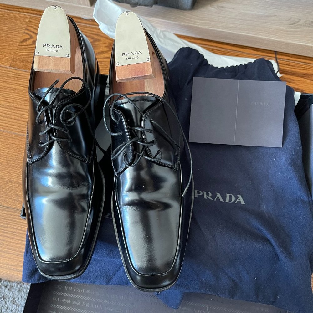 Prada Men Leather Shoes